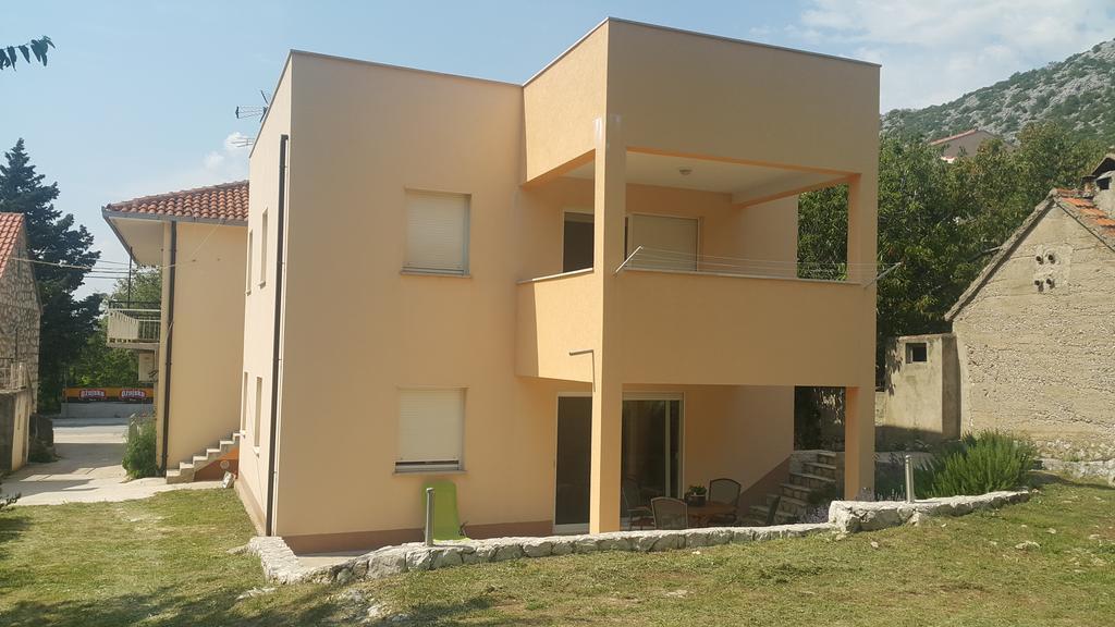 Apartments Brelezza Gornja Brela Εξωτερικό φωτογραφία