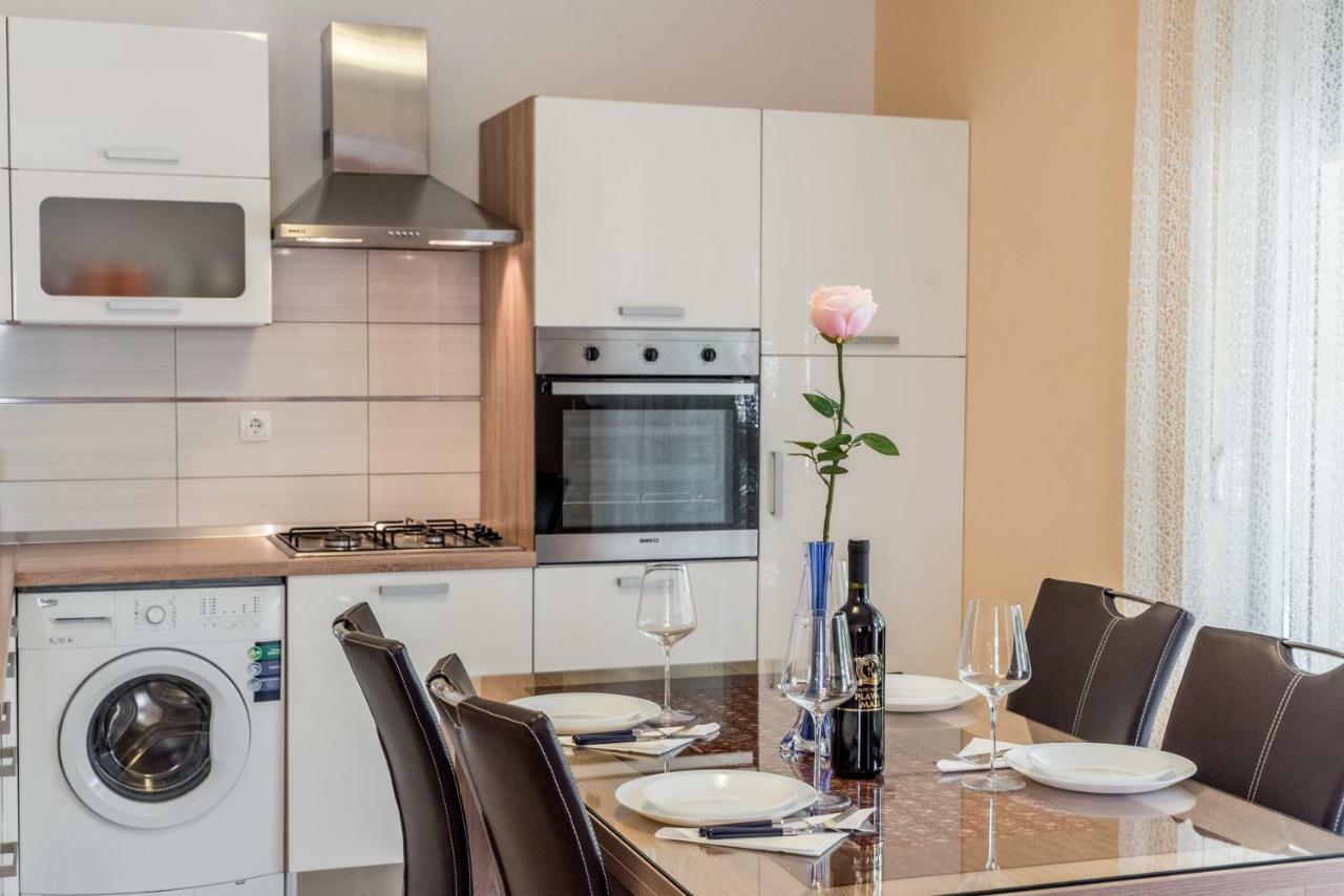 Apartments Brelezza Gornja Brela Εξωτερικό φωτογραφία