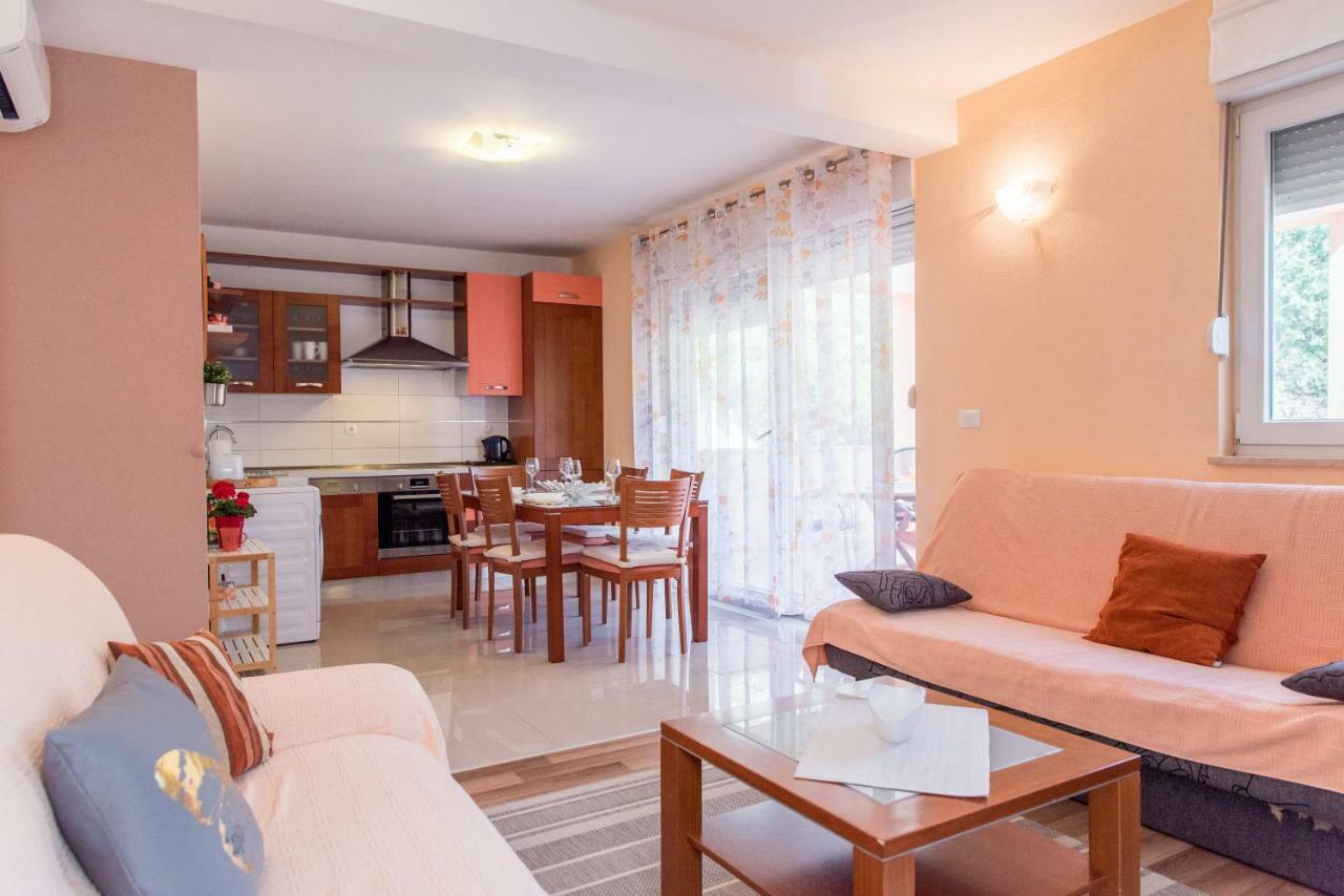 Apartments Brelezza Gornja Brela Εξωτερικό φωτογραφία